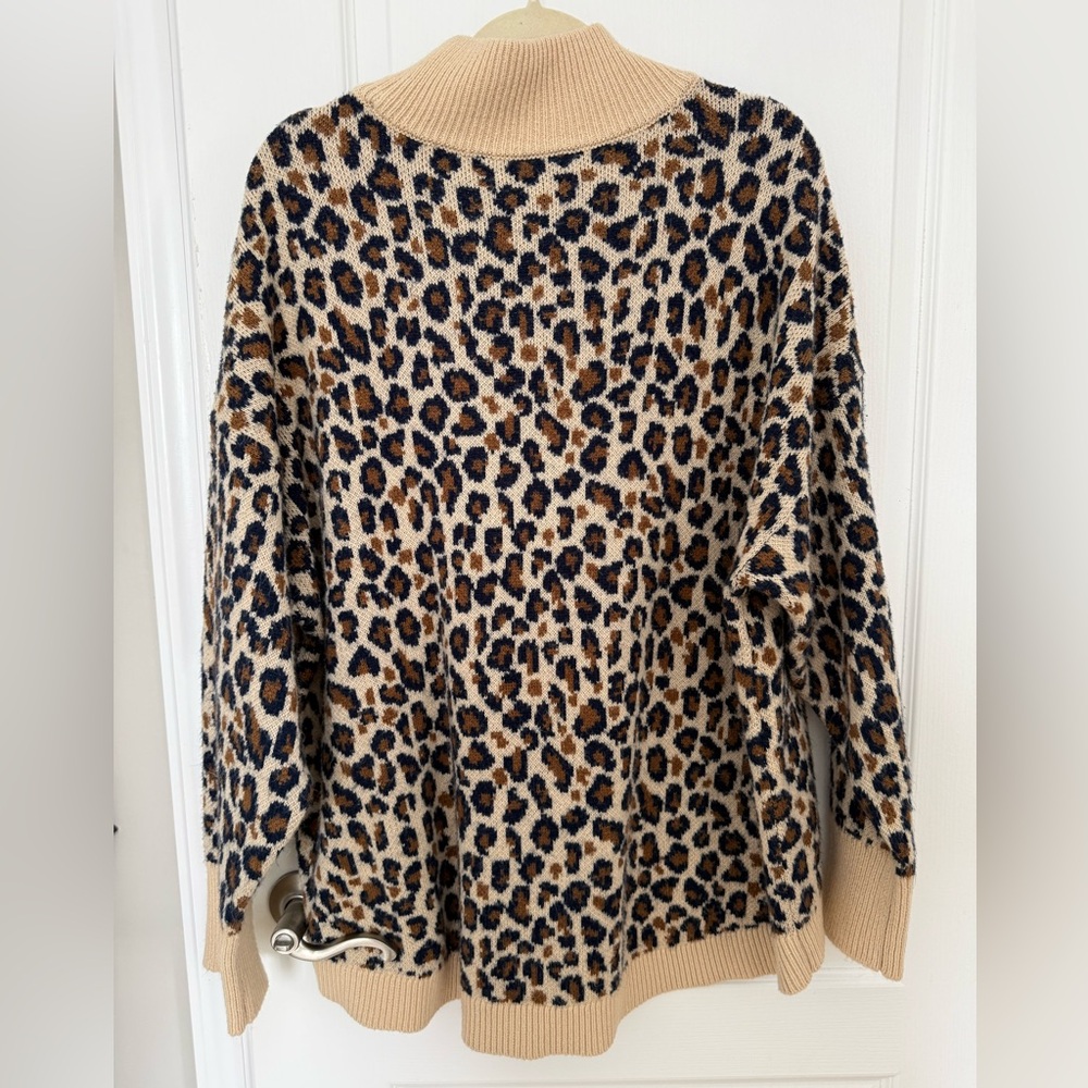 Leopard Print Turtleneck Sweater - Picture 2 of 5